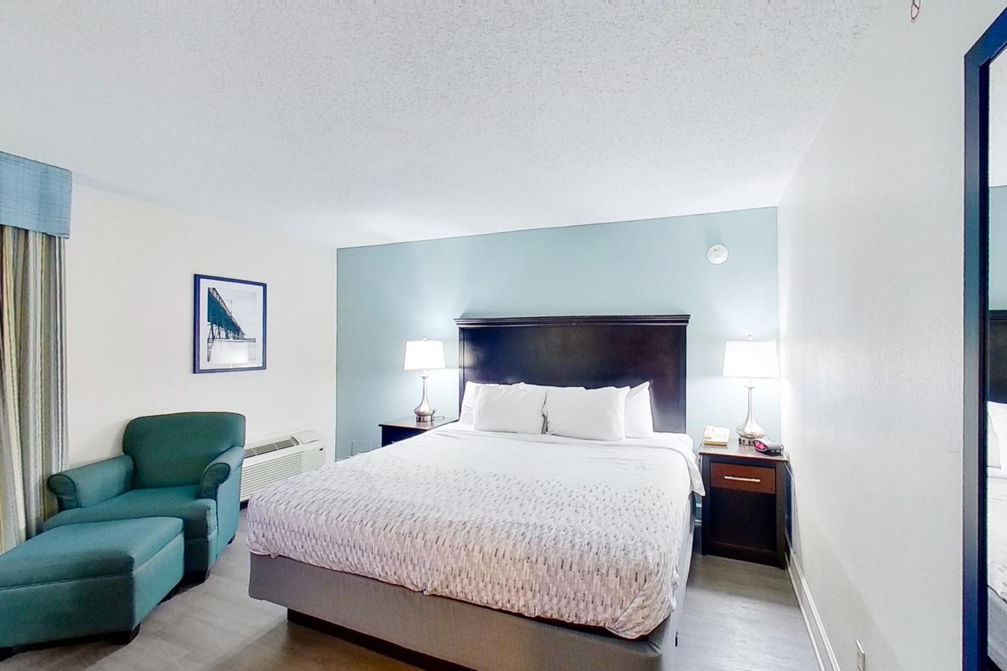 Carolinian Beach Resort Myrtle Beach Room photo