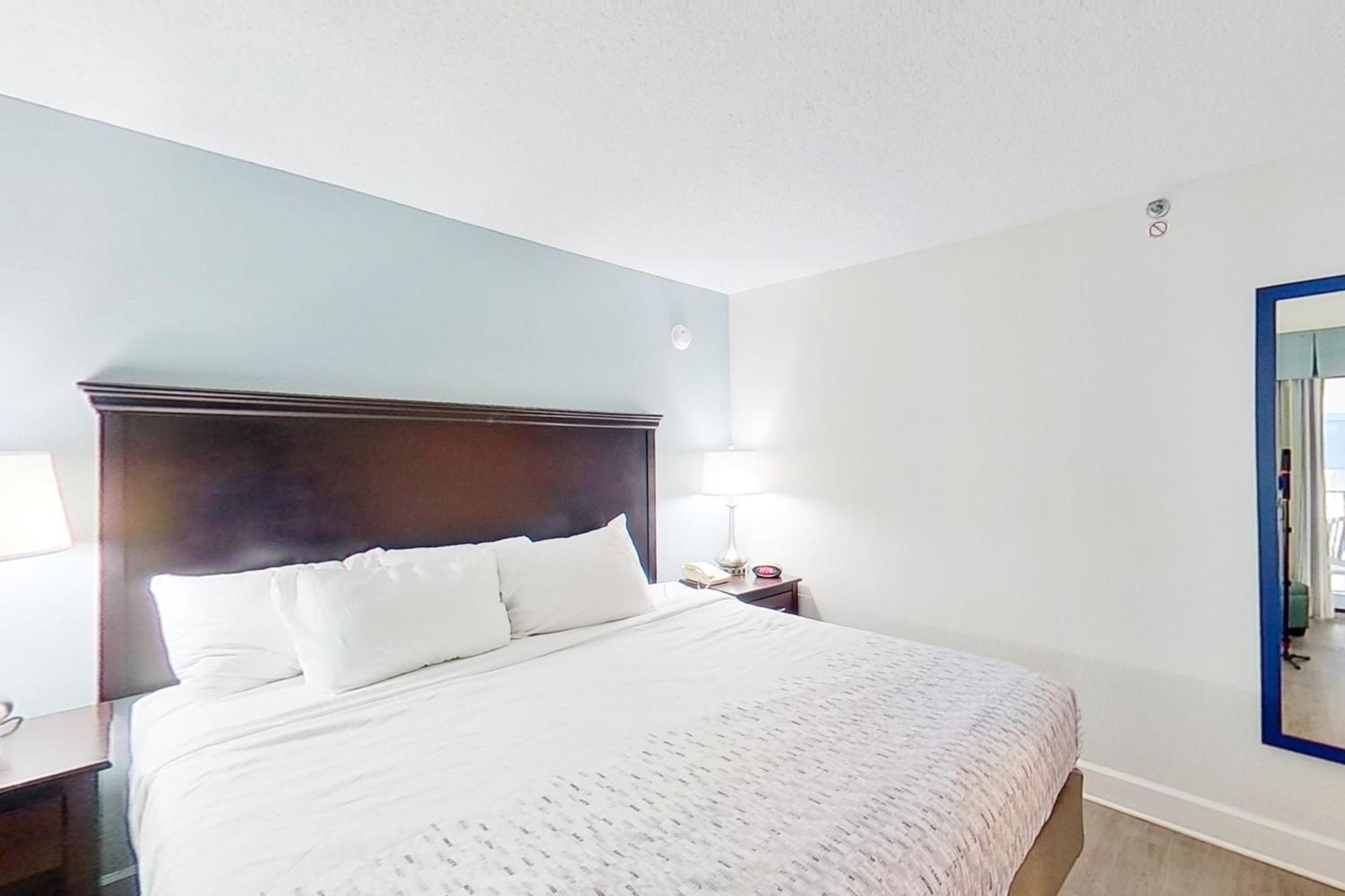 Carolinian Beach Resort Myrtle Beach Room photo