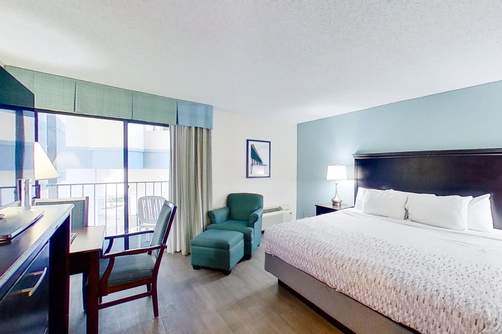 Carolinian Beach Resort Myrtle Beach Room photo